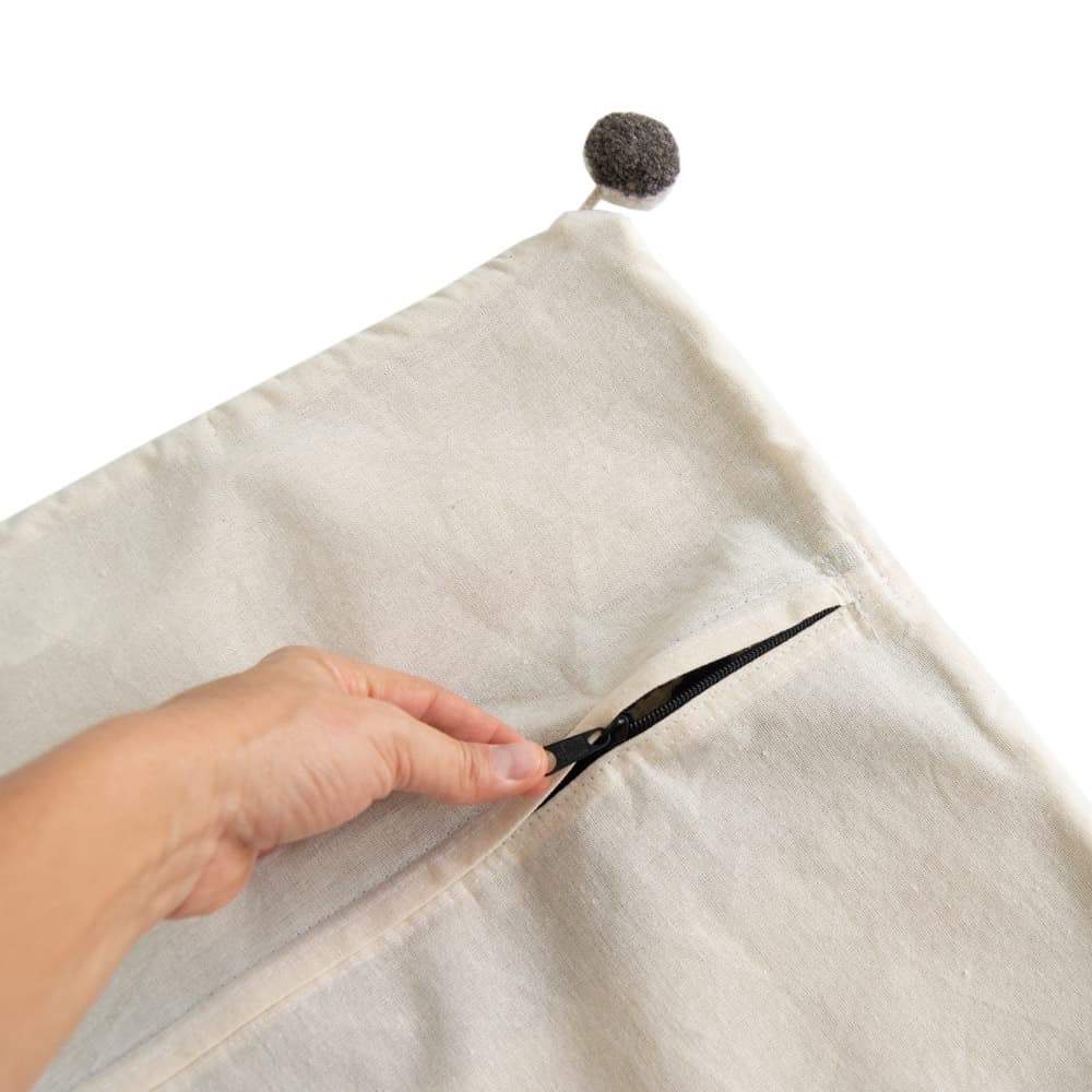 Baxa Native American Pillow Cover, Gray Arrows